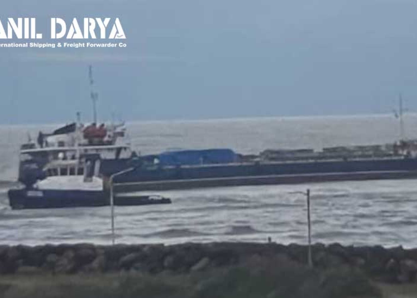 حادثه برای کشتی تجاری در بندر آستارا