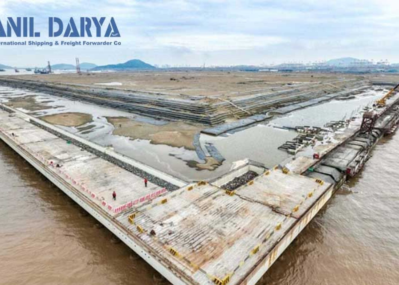 شانگهای بزرگترین ترمینال کانتینری خودکار دنیا را می‌سازد