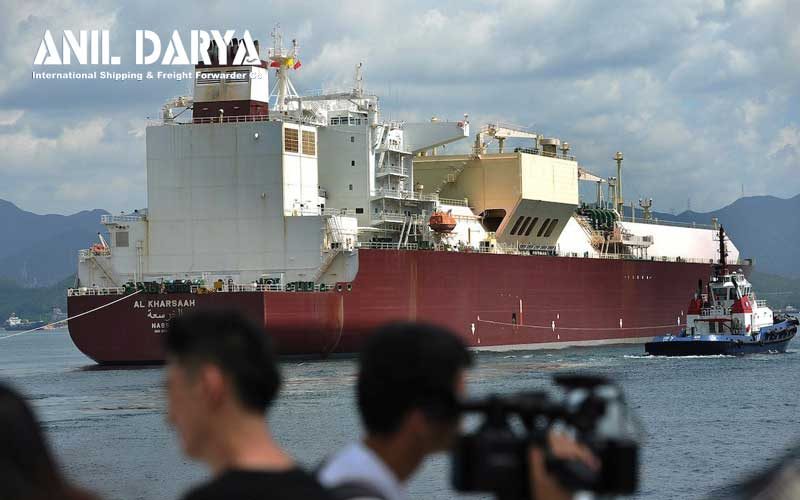 درخواست قطر برای سرمایه گذاری و خرید گاز LNG